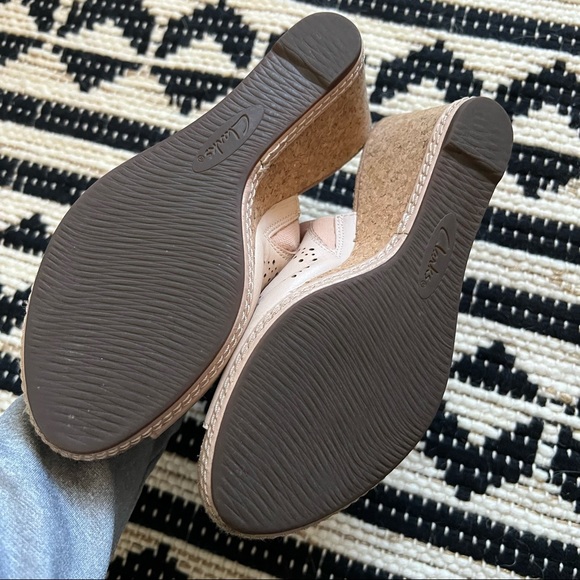 Clarks Wedges - Picture 4 of 5